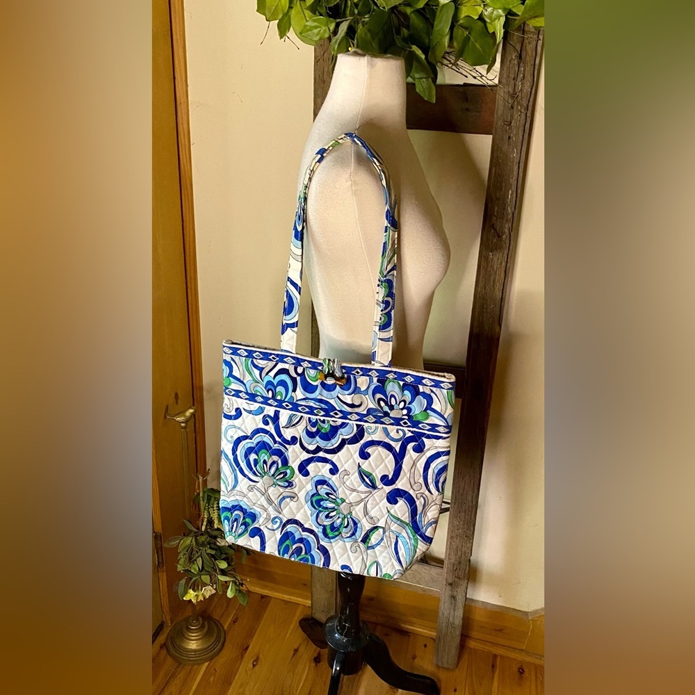 💥Vera Bradley Large Toggle Closure Tote💥 NWOT
